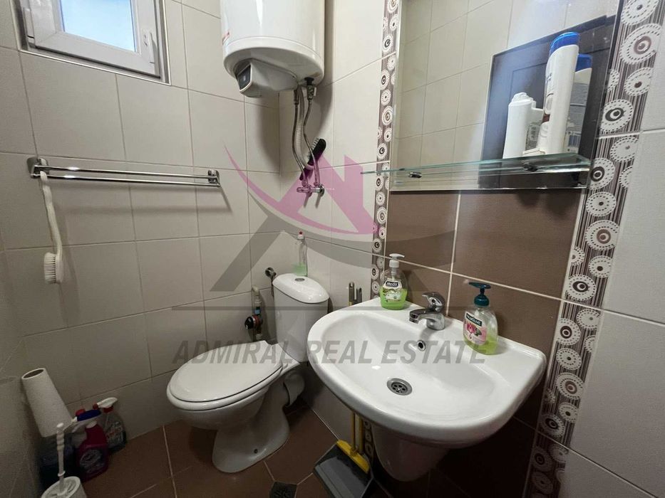 Дава се под наем Едностаен апартамент в Варна, Колхозен пазар - 25 кв.м за 273.87 € - Снимка #2