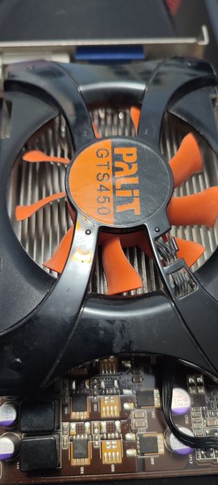 Видеокарты разные от 9600 до 1060