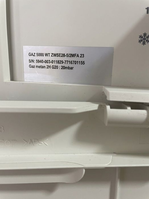 Centrala termica Bosch Gaz 5000 WT - 28 kW cu boiler