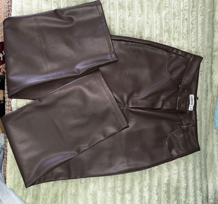 Кожаные брюки цвета шоколад