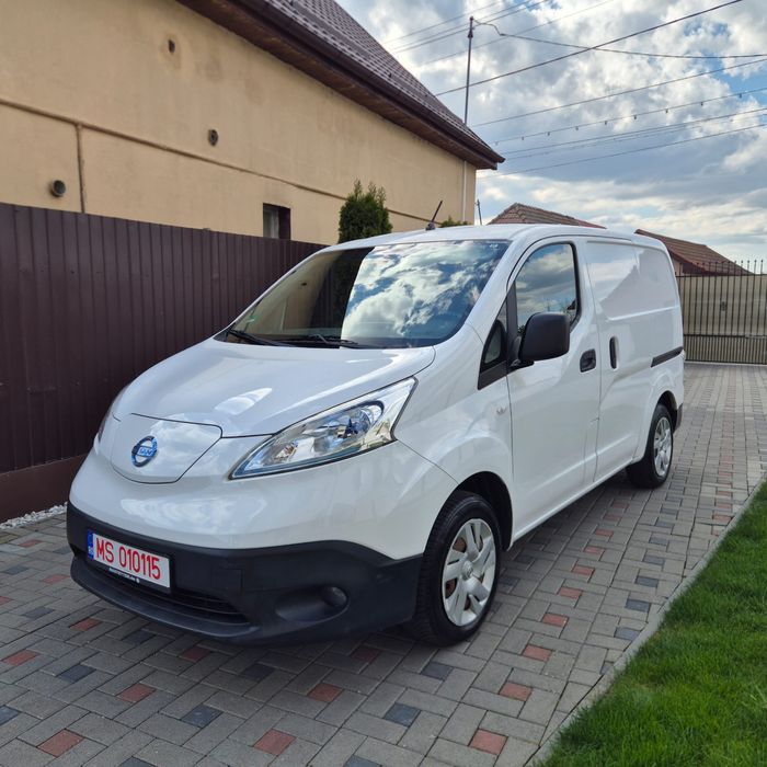 De vanzare Nissan e-NV200 electric