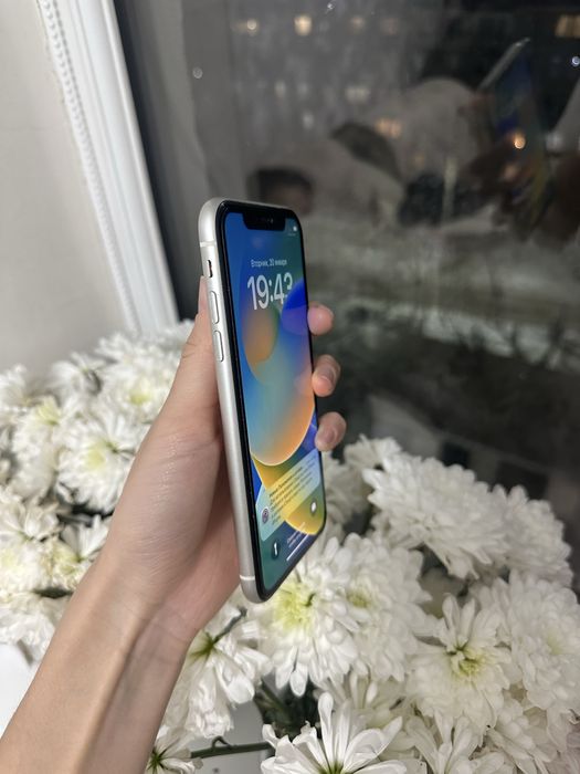 Смартфон Apple iPhone 11