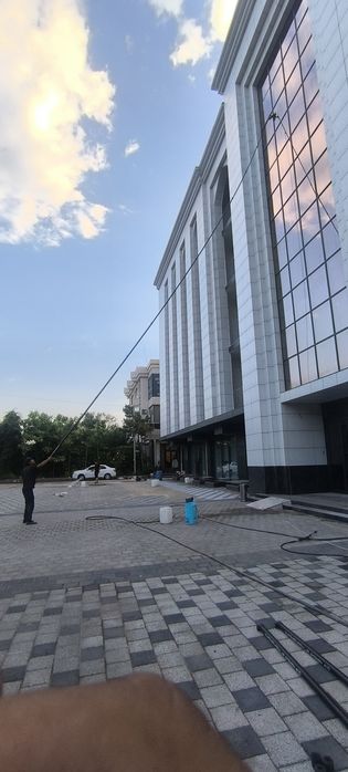 Tashqi fasad yuvish Oyna binolarni yuvish