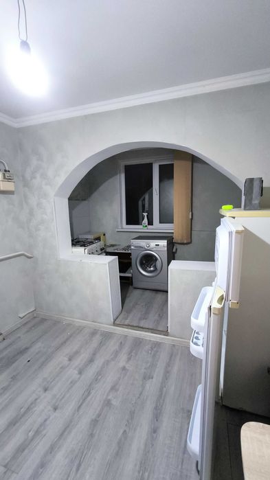 Продаётся 2-комнатная квартира 103-серии в 16 мкр. Этаж: 4 из 5.