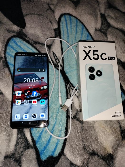 Honoc X5c plus Vând telefon 500,lei negociabil