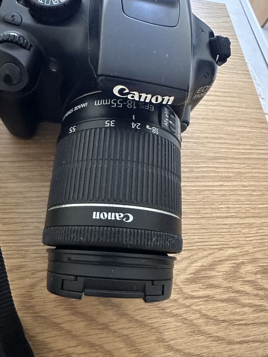Фотоапарат Canon EOS 1100D