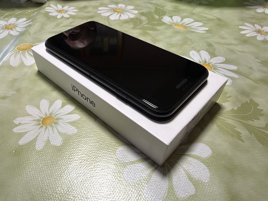 iPhone SE 2022 (3rd gen) 64GB ,Black