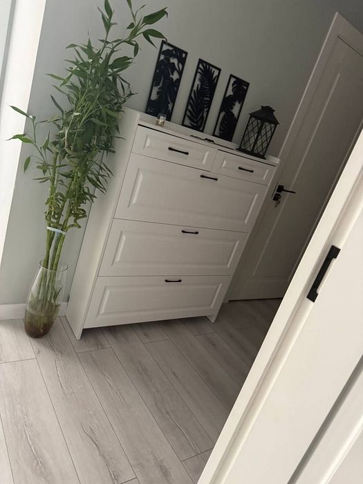 Oyoq polkalar Mdf