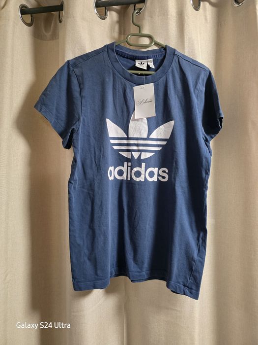 Продавам оригинални тениски на Adidas,  Nike , Levi's и други