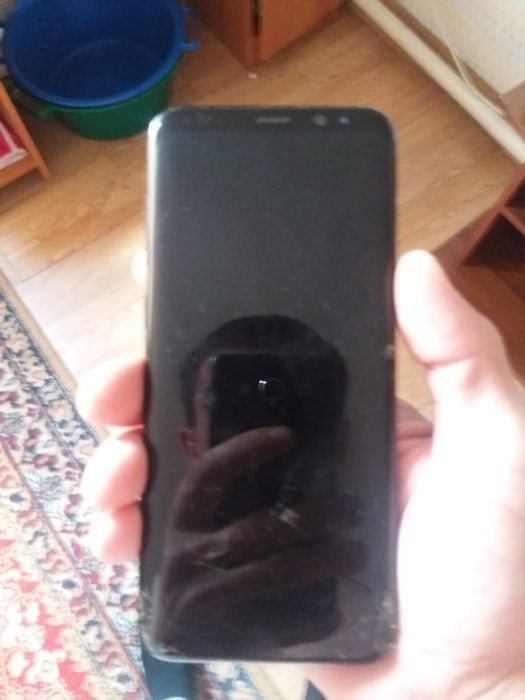 Продам самсунг S8+, 5000