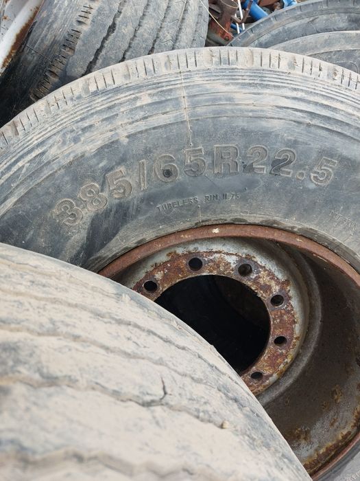 Anvelope semiremorca 385/65/R22,5 cu jante