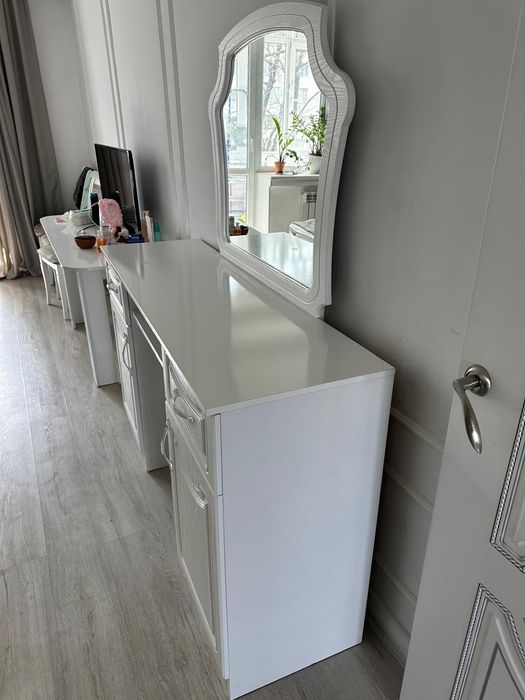 Туалетный столик