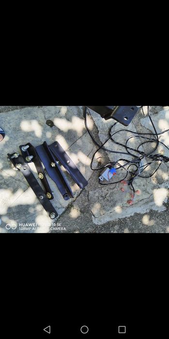 Теглич за мерседес