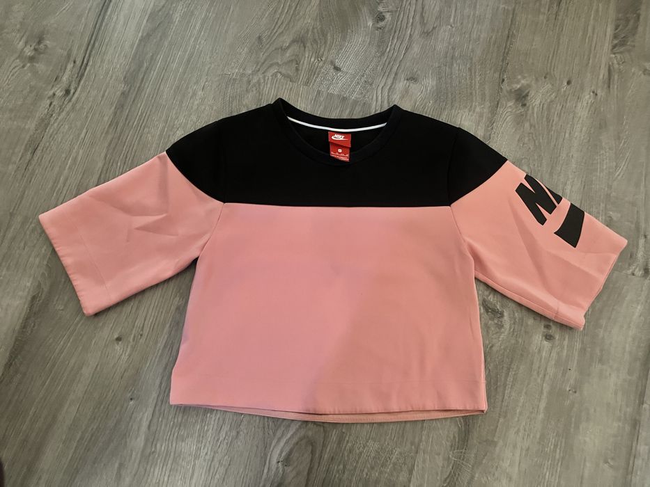 Тениска Nike, Alexander Wang, Zara, Bershka,  Mango