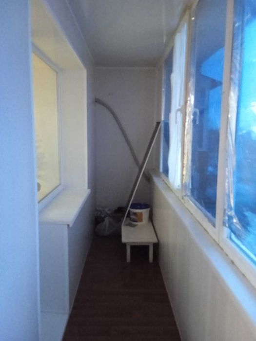 продается 3 ком кв  р-н Казахстан