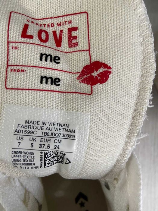 бесплатно отдам обувь 37 размера