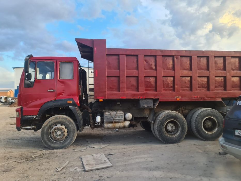 Продаю камаз хова