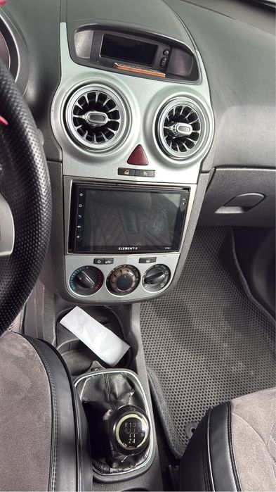 Opel Corsa D 2009 года обьем 1.2