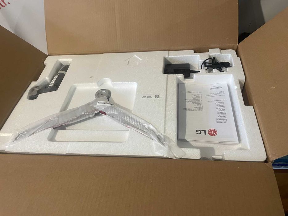 Monitor LED IPS FullHD  75Hz LG 27MP60G/69 cm Garantie 2 ani