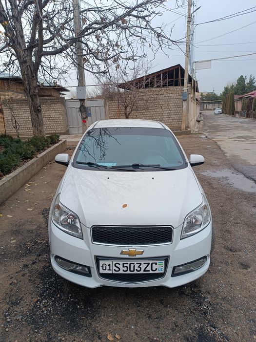 Узимнинг машинамни тезда сотмокчиман