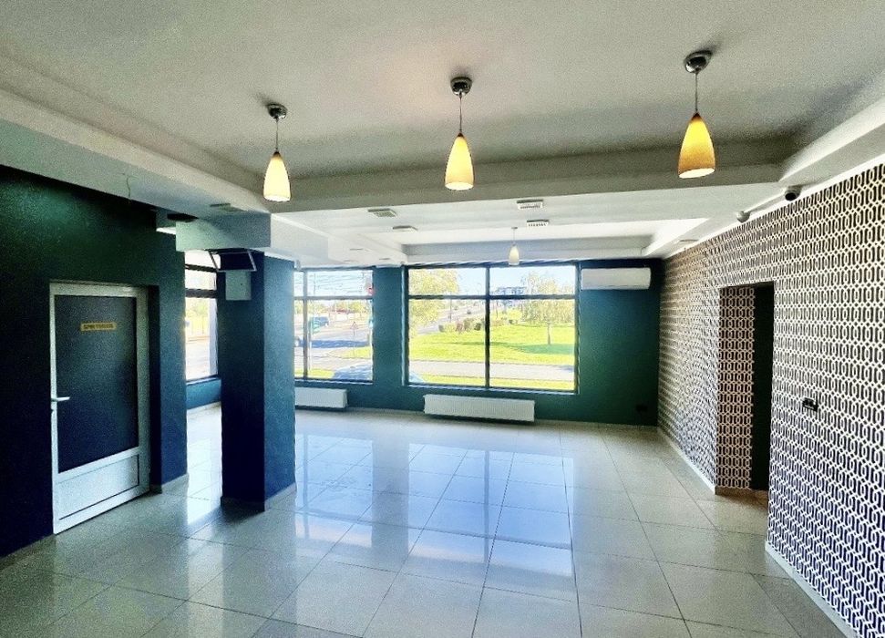 Spatiu comercial ultracentral (Polivalenta )Arad