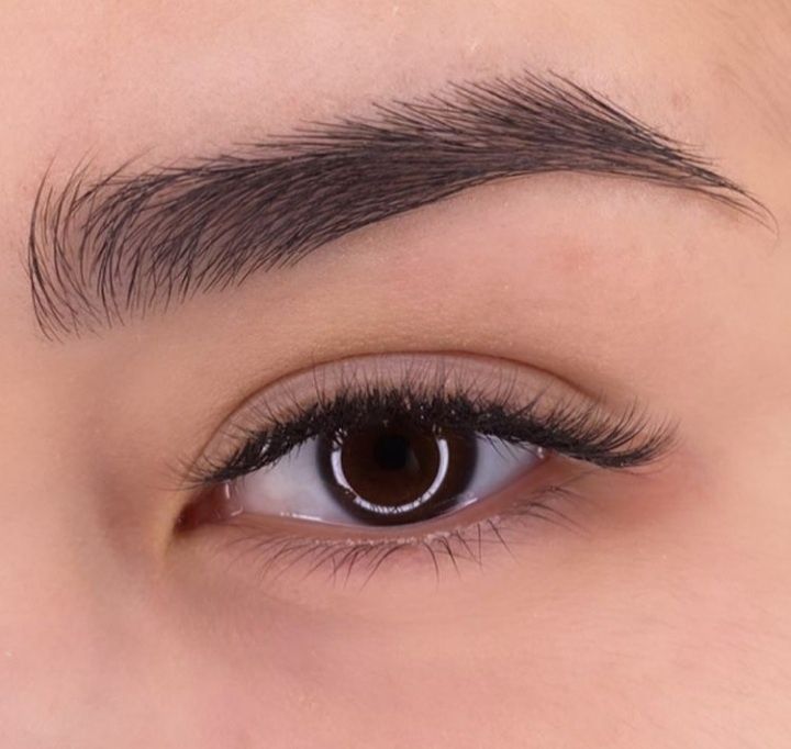 Нарашивание ресницы