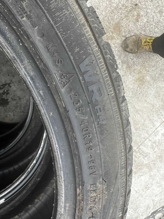Set 4 anvelope Nokian WRa4 235 40 R19 Dot2619 ci359