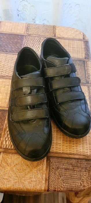 Чисто нови по поръчка мъжки маратонки и обувки