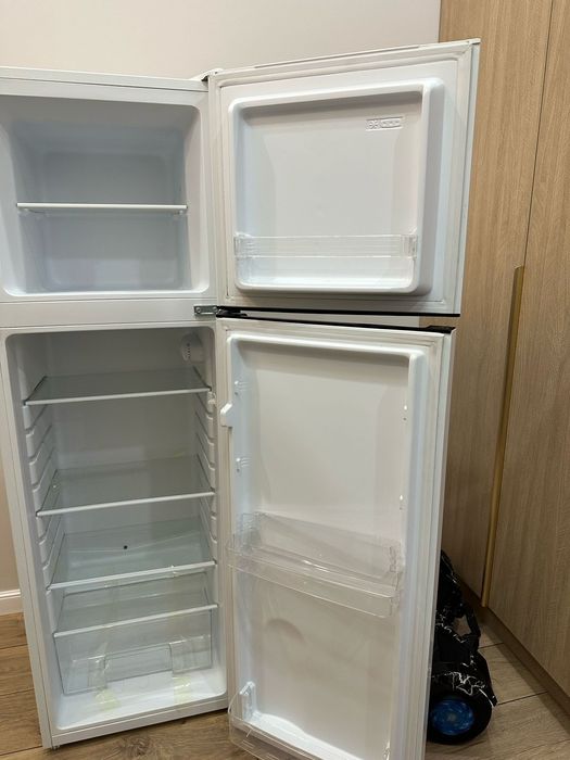 Холодильник Samsung