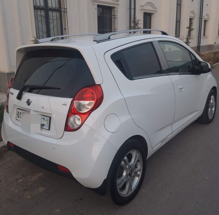 Машина узимми номимда