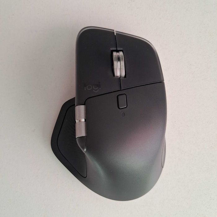 Vand Logitech MX Master 4, ca nou, cutie completă