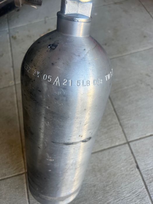 Азотна бутилка 5 LB