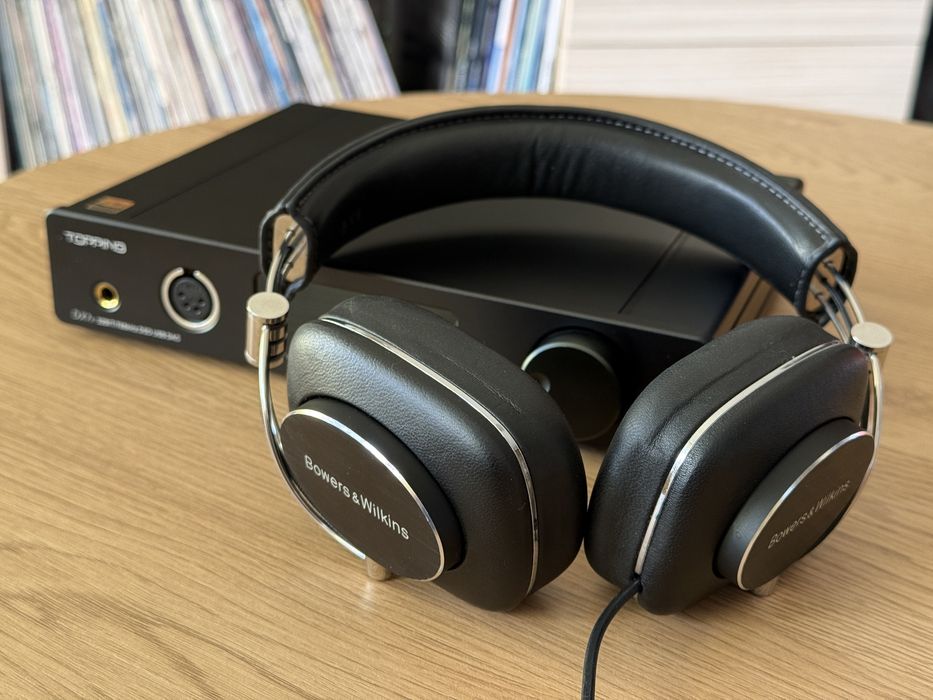 DAC Topping DX7s  si Căști Hi Fi Bowers Wilkins P7