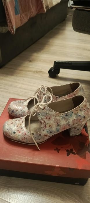 Туфли для фламенко