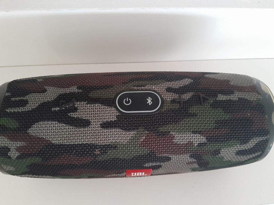 Jbl charge 4 добро състояние