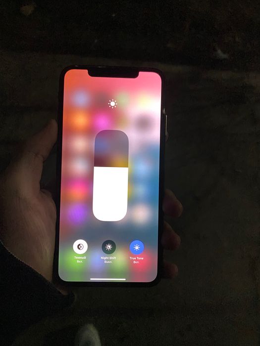 Ipnone xs max 64