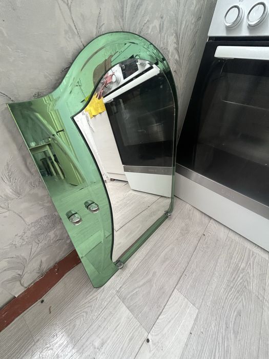 Зеркало настенное
