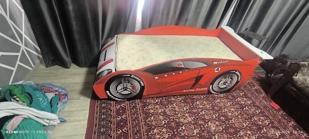 продам кровать и диван