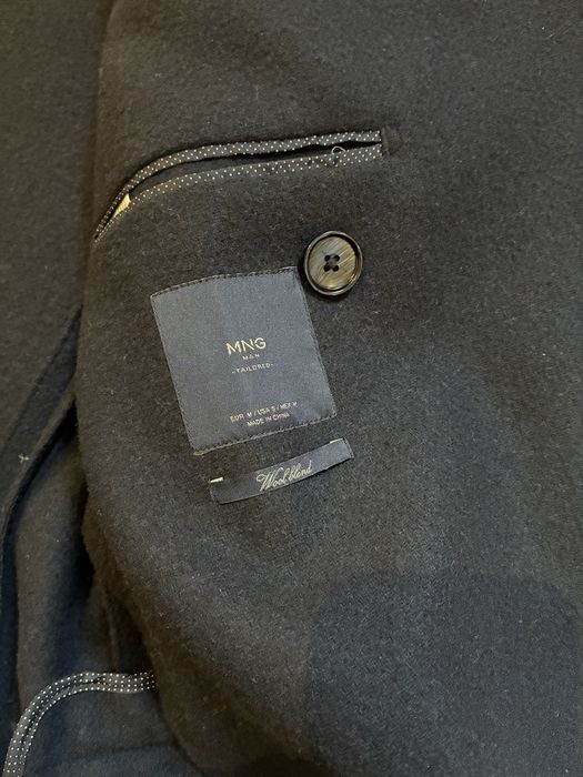 Пальто мужское от Mango