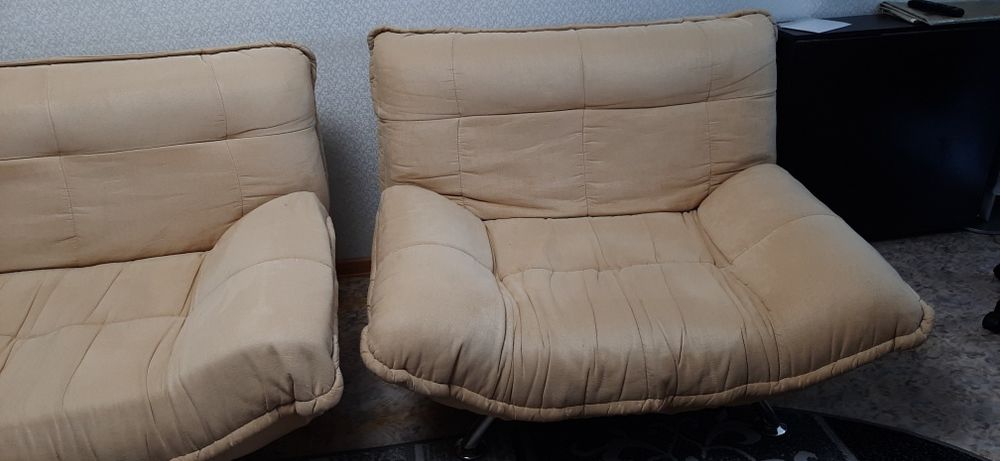 Диван с креслами