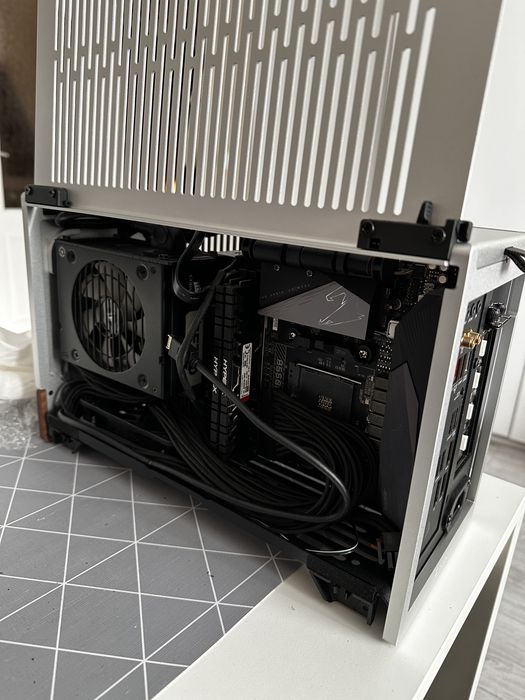 Mini ITX PC перфектен