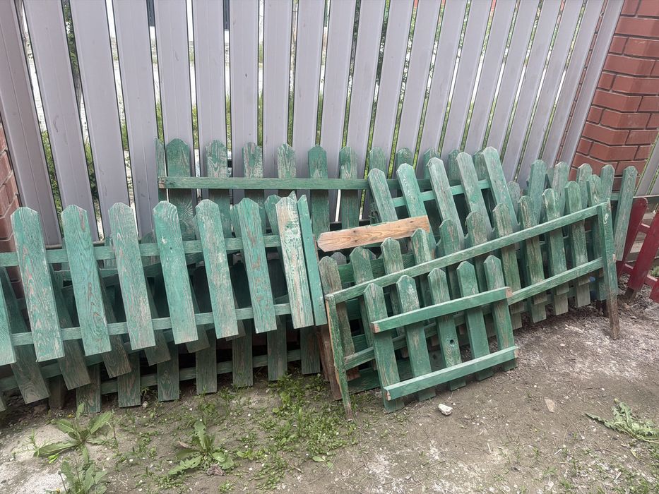 Палисадник из дерева
