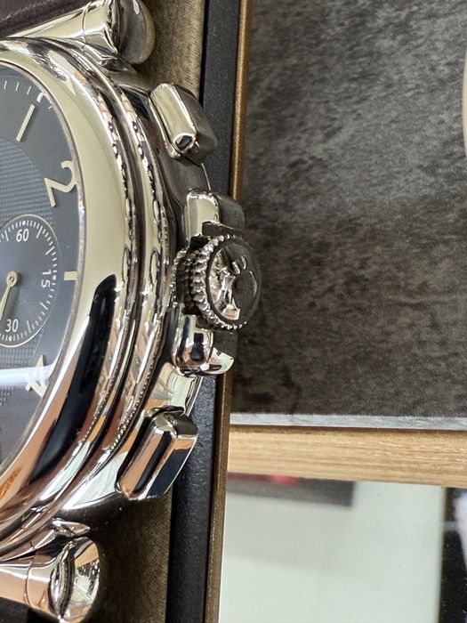 MILUS Zetios Chronograph Automatic