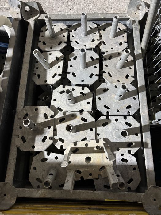 Кофраж под наем (жълти кофражни платна)