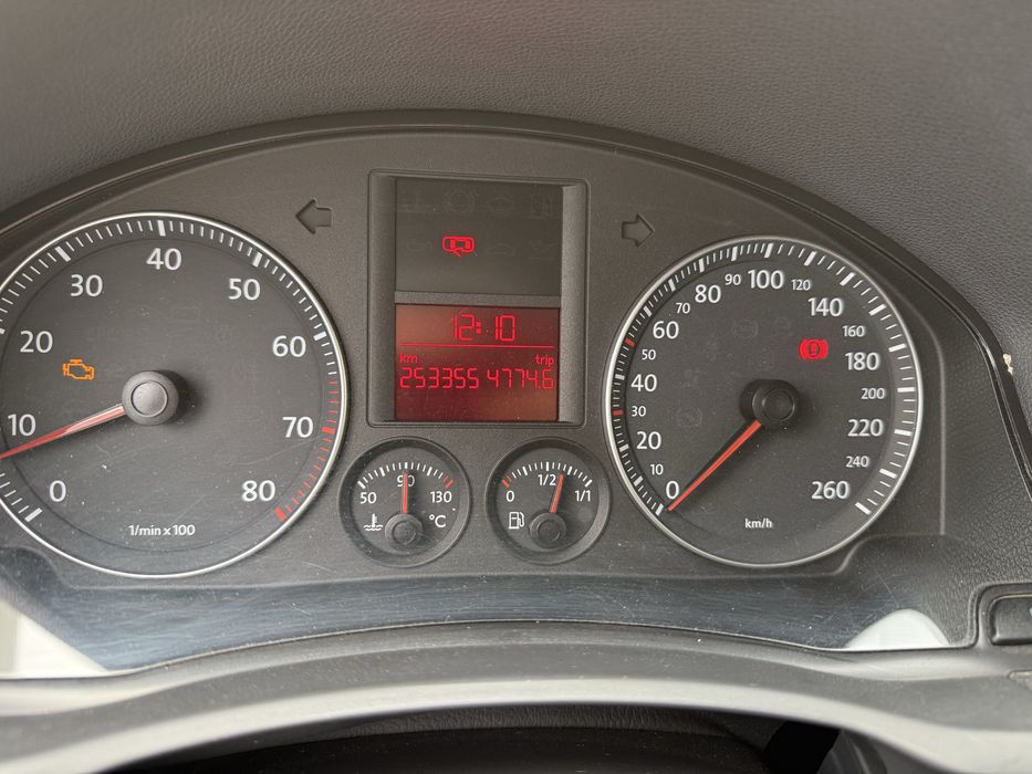 VOLKSWAGEN Golf 2004 — imagine 5