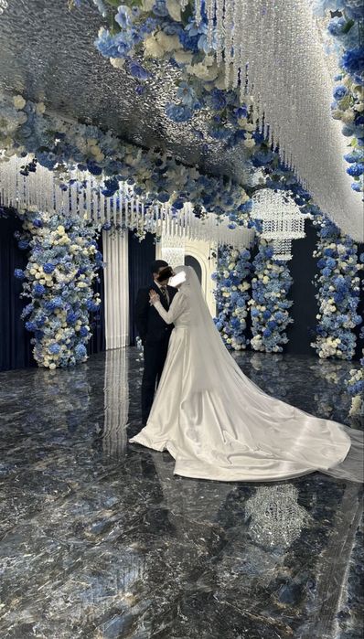 Свадебная платье