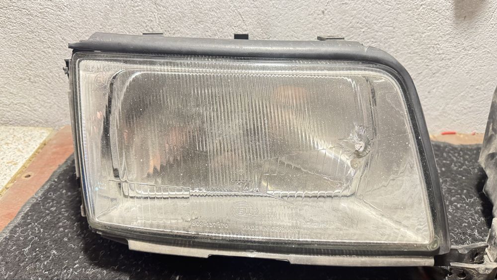 Фары Audi 100 Hella
