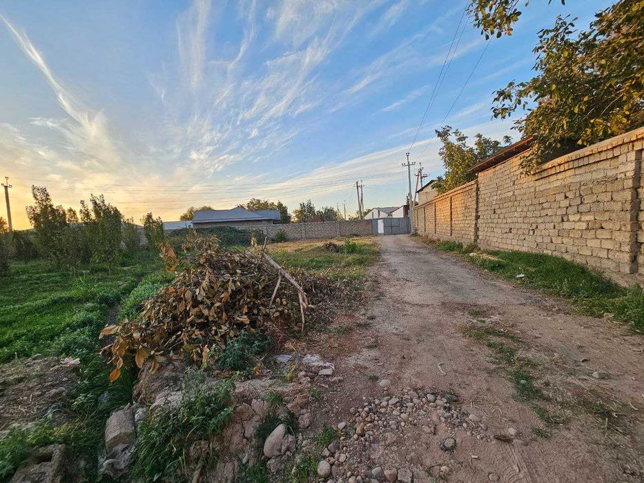 От ТТЗ Корзинка 12км.Продам участок 50 соток в нежилом фонде  .