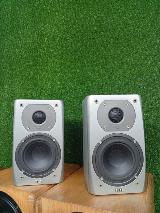 Тонколони ELAC BS-52