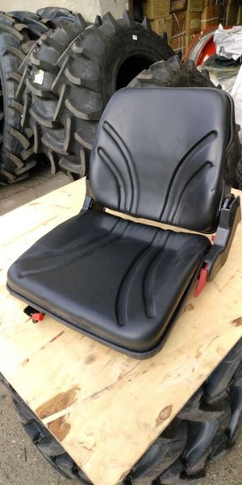 Scaun nou BV55 de stivuitor sau tractor prindere universala u445 3XYT
